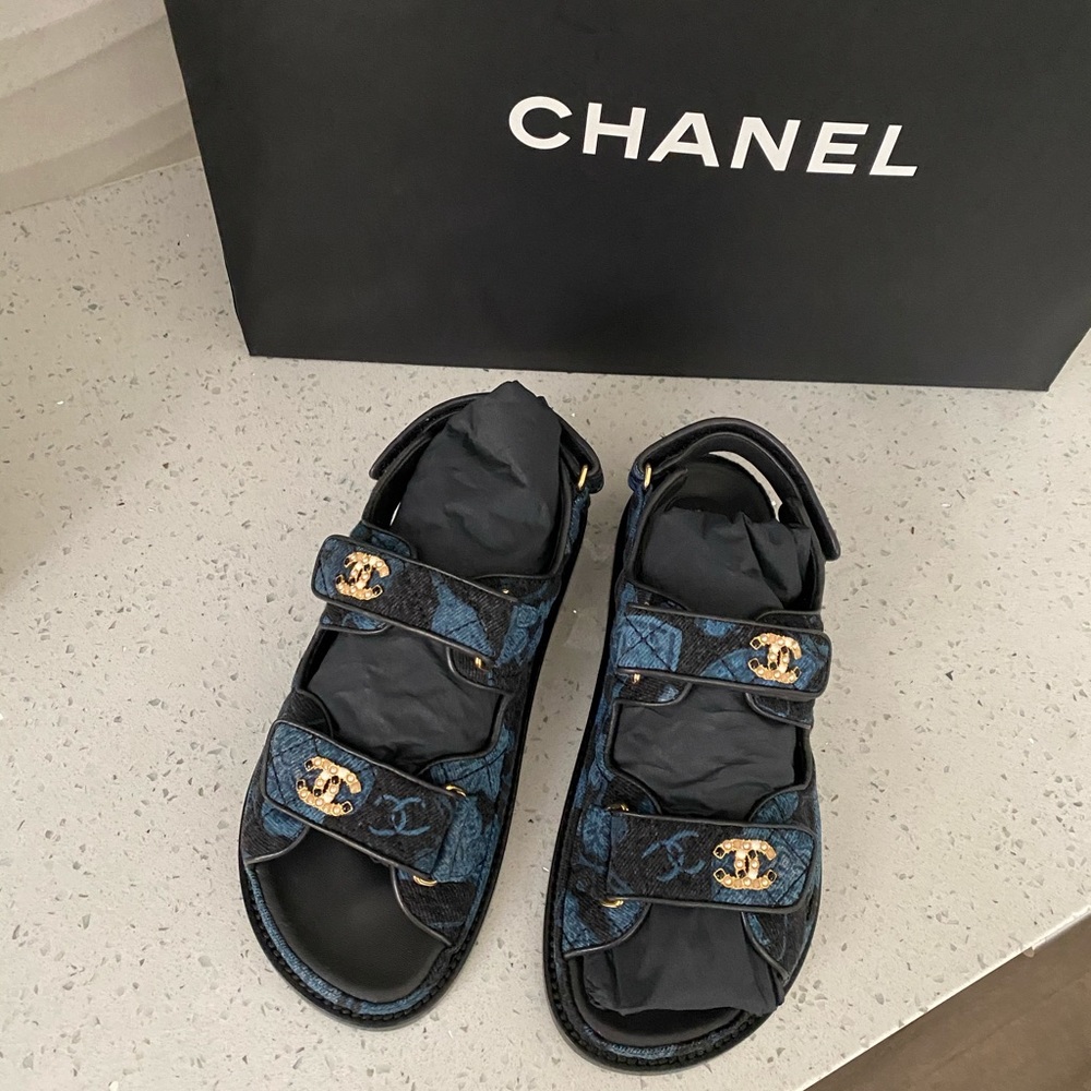 New CHANEL 2021 “dad” sandals - Picture 16 of 16
